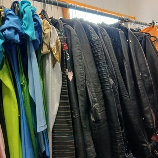 Ca. 115x Punk rock neon 80 jaren kleding